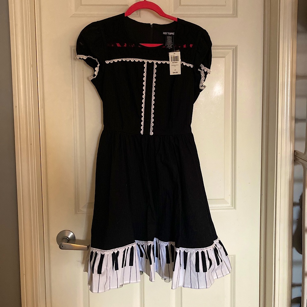 Hot Topic Piano Dress Size Large